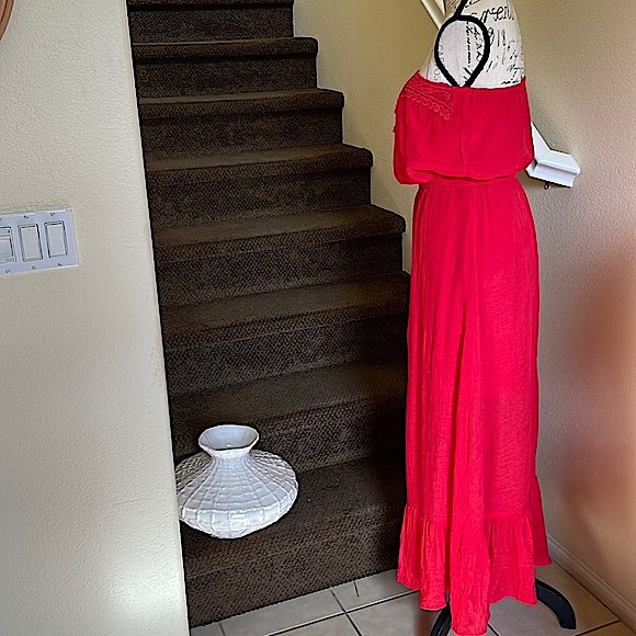 Halo Strapless Embroidered Dress - Picture 8 of 12